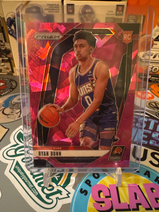 2024 Panini Prizm #258 Ryan Dunn RC- Pink Cracked Ice Parallel