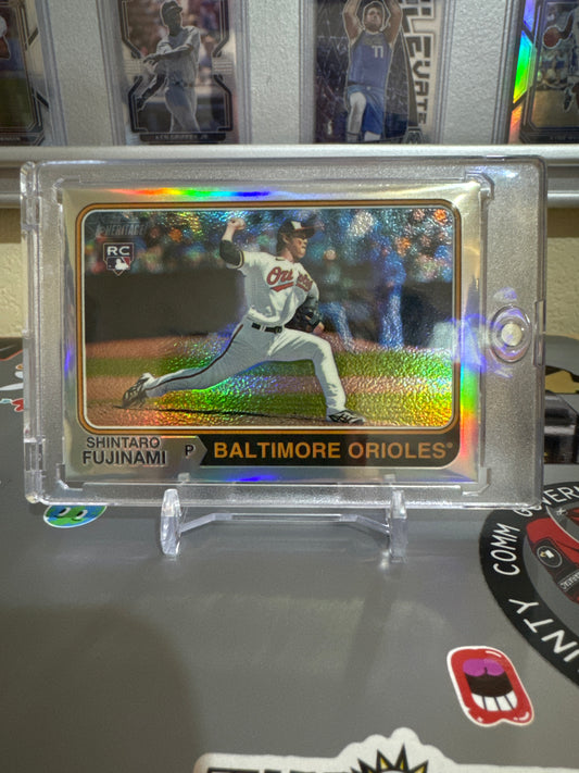 2023 Topps Heritage #688 Shintaro Fujinami Silver Rainbow Foil Parallel. Numbered 34/374