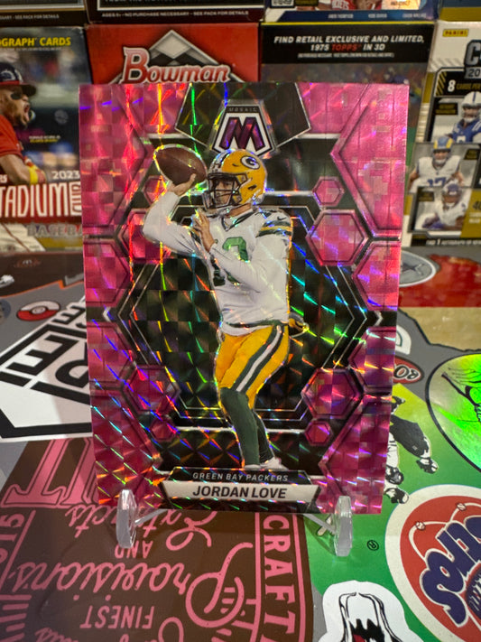 2023 Panini Mosaic #83 Jordan Love- Pink Camo Mosaic Parallel