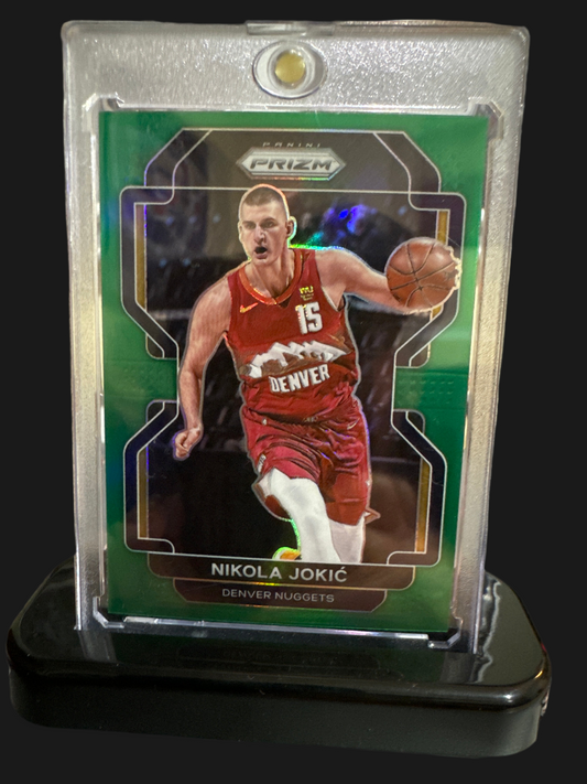 2021-22 Panini Prizm #32 Nikola Jokic. Green