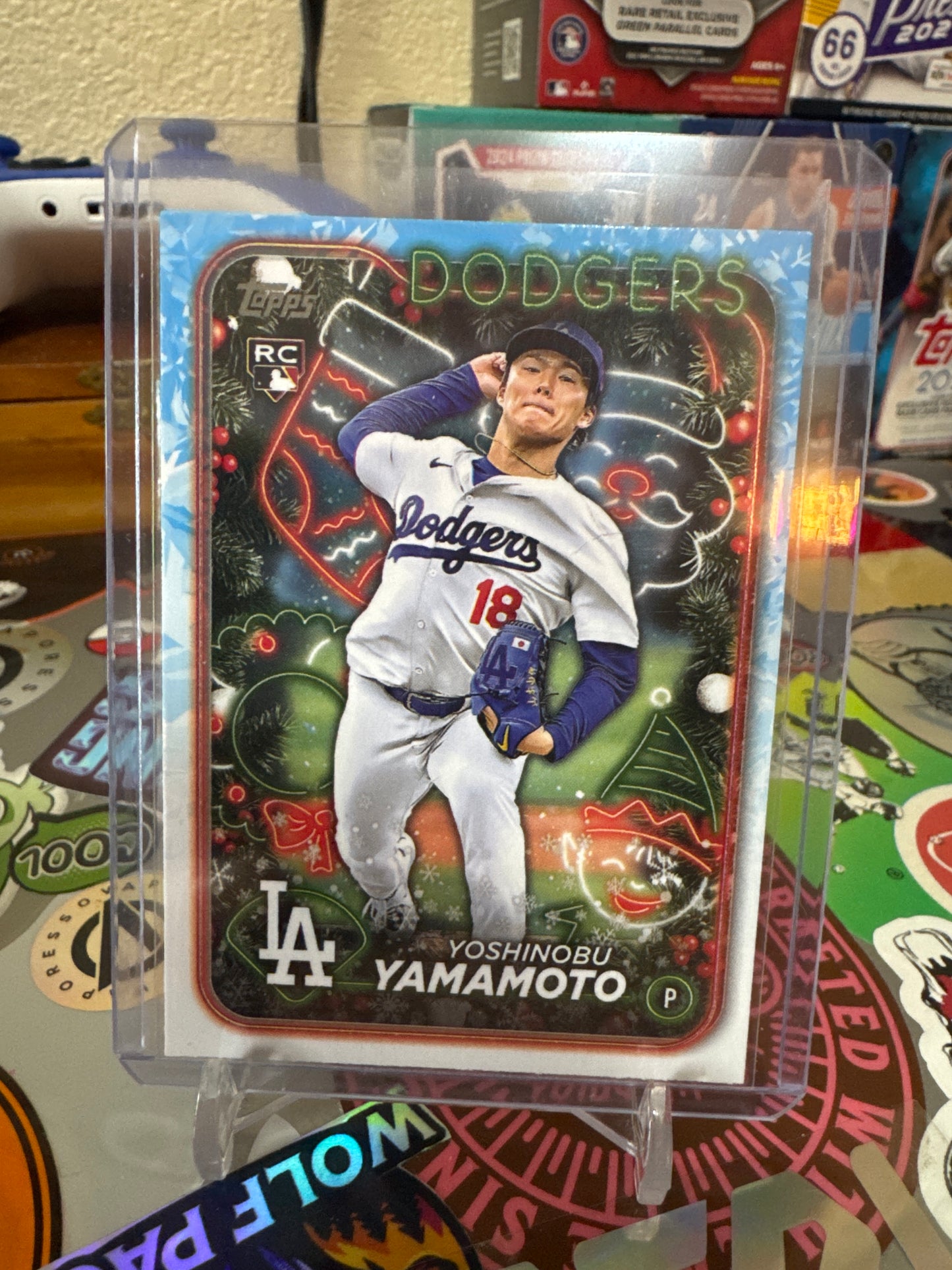 2024 Topps Holiday Holiday Variation  #H88 Yoshinobu Yamamoto RC