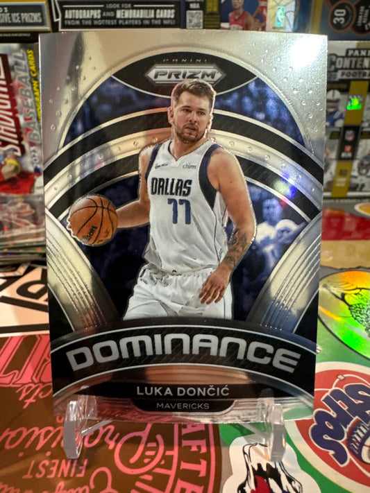 2022 Panini Prizm Doninance #3 Luka Doncic