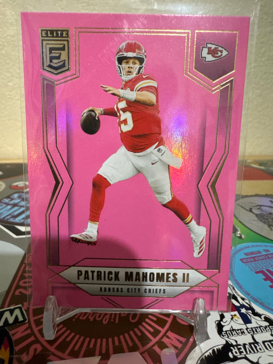 2025 Panini Donruss Elite #55 Patrick Mahomes II- Pink Parallel