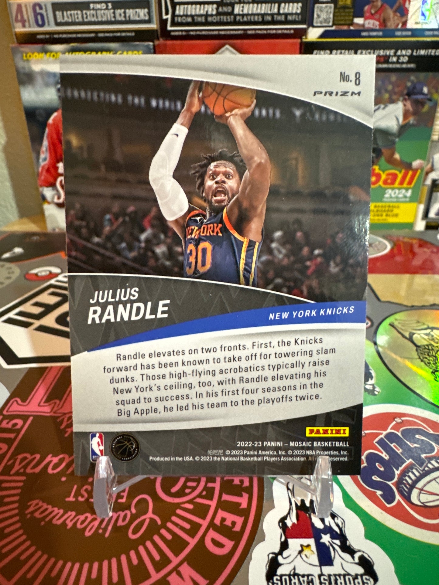 2022 Panini Mosaic Elevate #8 Julius Randle- Mosaic Parallel