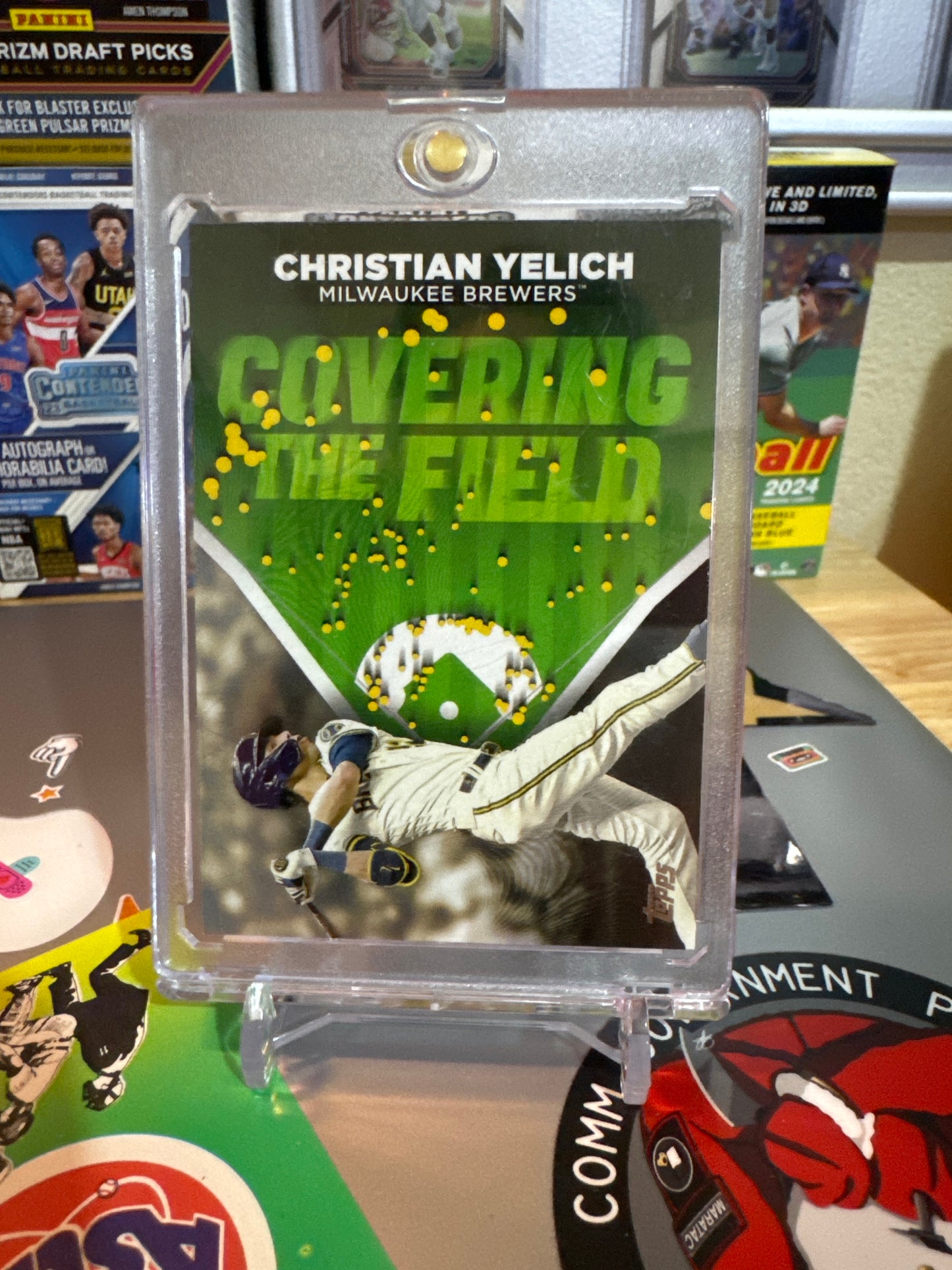 2024 Topps Series 2 Covering the field #CTF-21 Christian Yelich