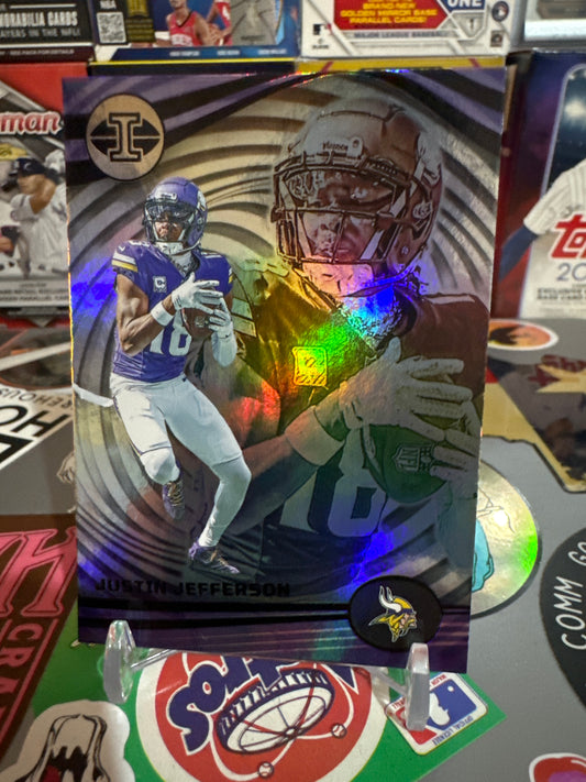 2023 Panini Illumination #72 Justin Jefferson.