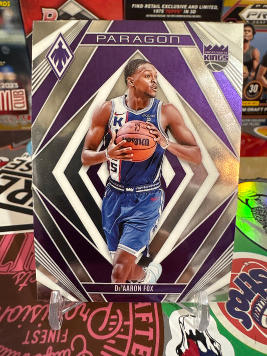 2023 Panini Phoenix #19 De’Aaron Fox Paragon