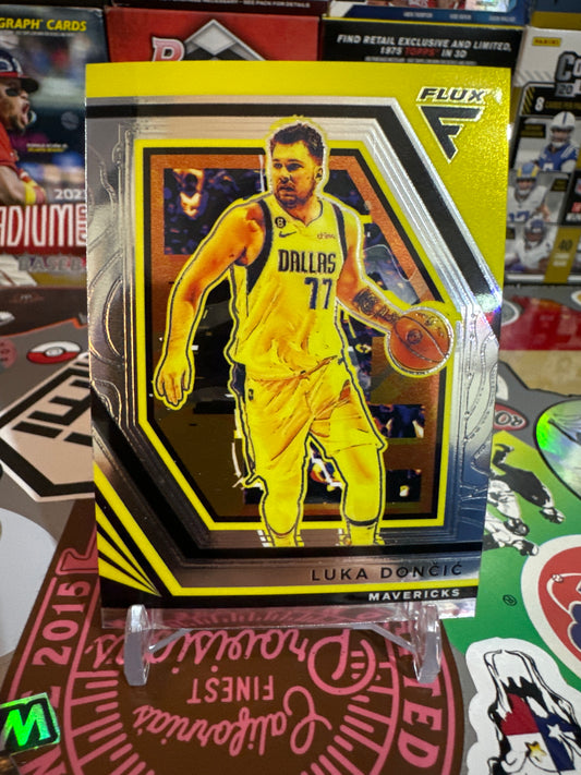 2022 Panini Flux #105 Luka Doncic